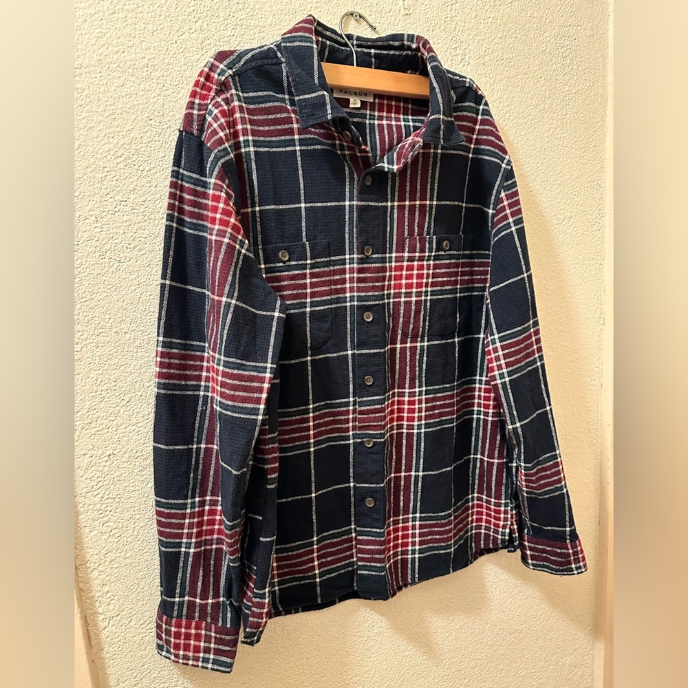Pacsun Shirt Men’s Plaid Flannel Long Sleeve Shirt Size Medium.